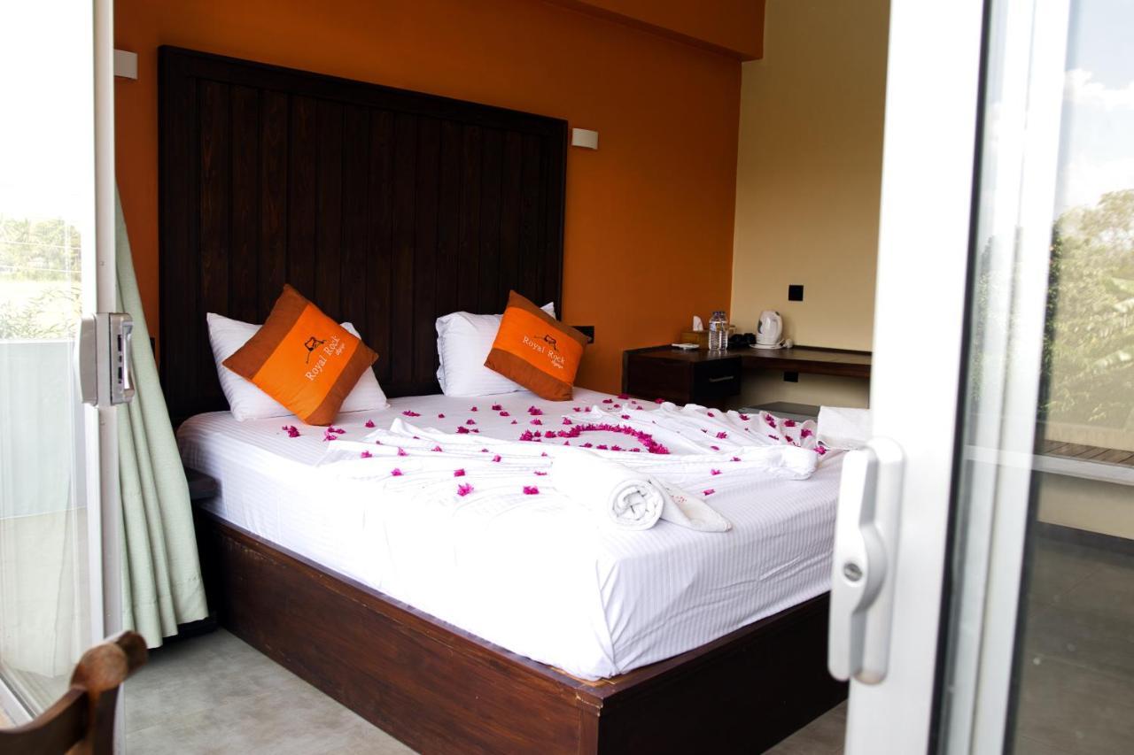 Royal Rock Sigiriya Hotel Exterior foto