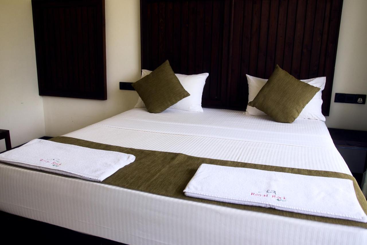 Royal Rock Sigiriya Hotel Exterior foto