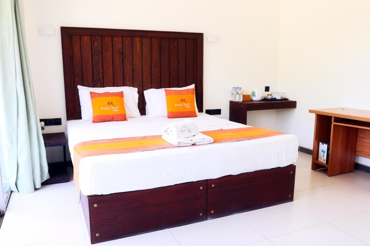 Royal Rock Sigiriya Hotel Exterior foto