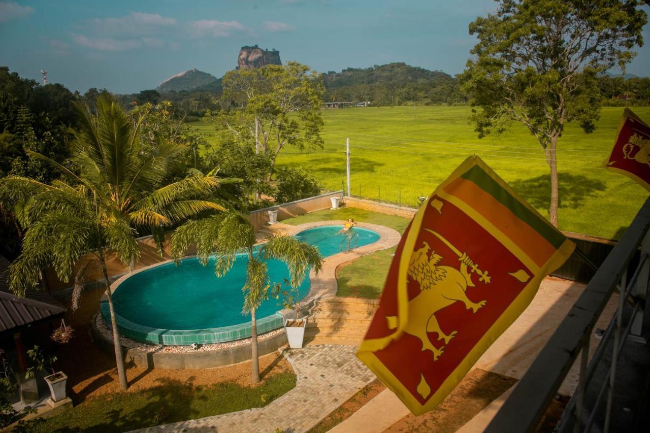 Royal Rock Sigiriya Hotel Exterior foto